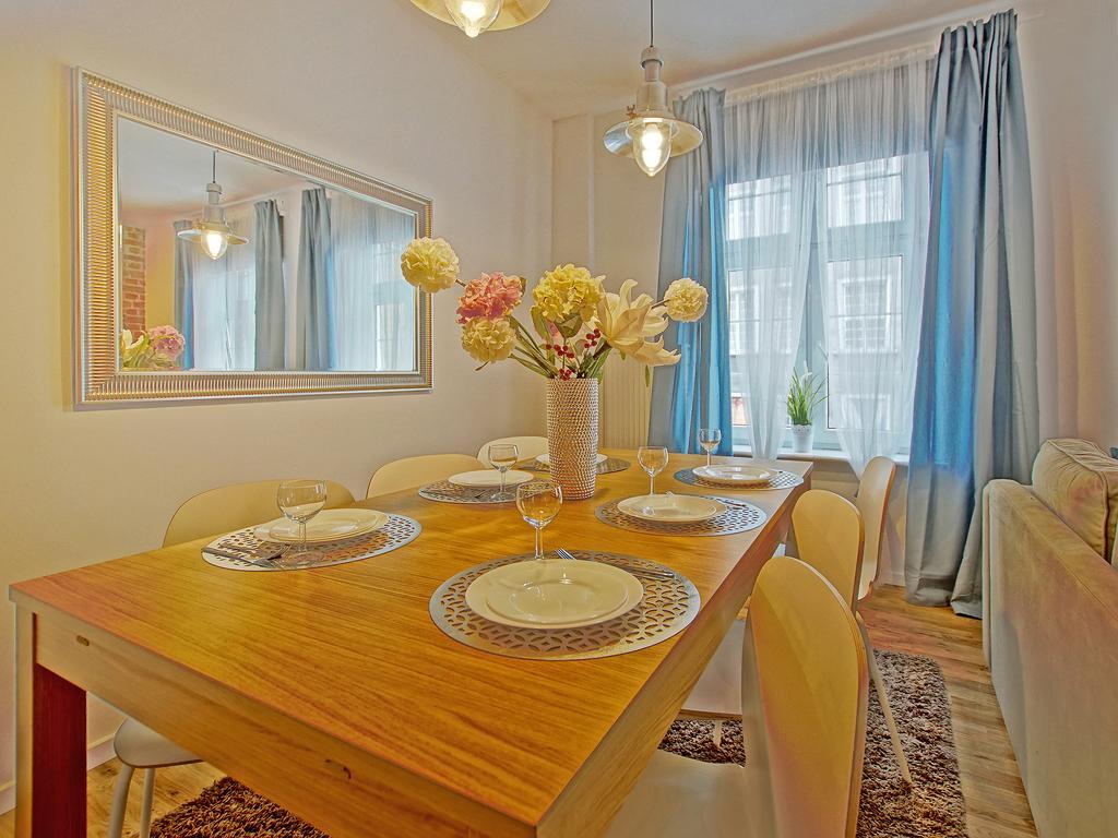 Starogdanski Przy Ul Dlugiej Apartment